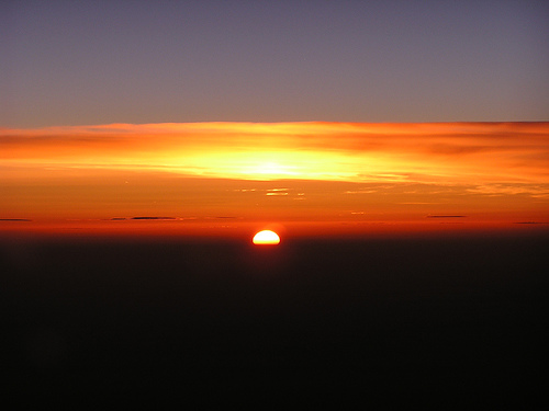Puesta de sol sobre Hungría, a 37000 pies, de camino a Alemania